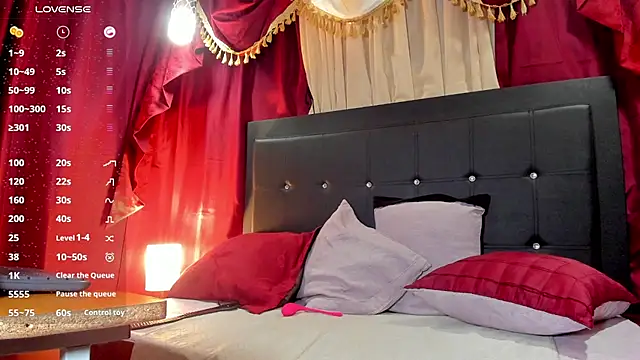 Snapshot of brittany_williams_ chatting on 11.29.25 brittany williams online show from 11.29.25