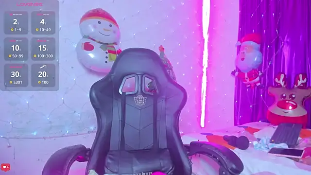 Snapshot of jonson- chatting on 12.14.25 jonson- online show from 12.14.25