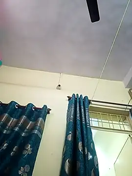 heenage online show from 10.12.25