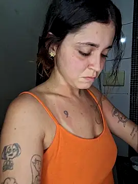 luuhcat09 online show from 12.23.25