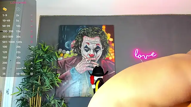 Snapshot of jordan_mayers02 chatting on 12.28.24 jordan mayers02 online show from 12.28.24