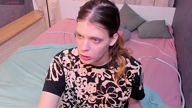 KIKI Krash online show from 03.15.26