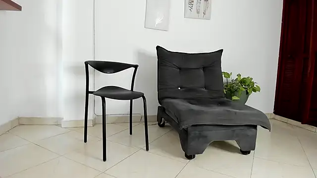 Snapshot of anniesweet- chatting on 12.16.25 anniesweet- online show from 12.16.25