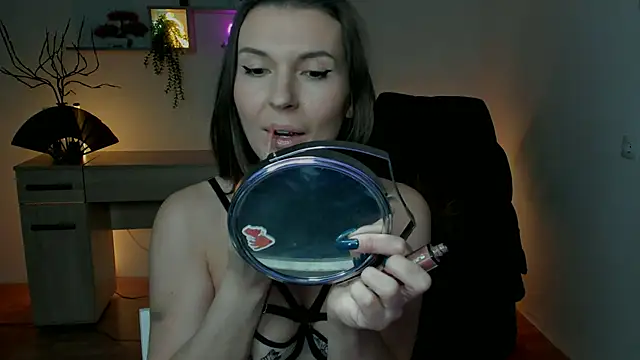 EricaPowers online show from 12.11.24