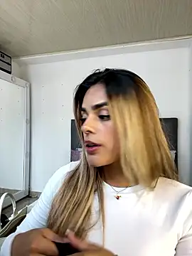 ZoeJohnsoon online show from 01.08.26