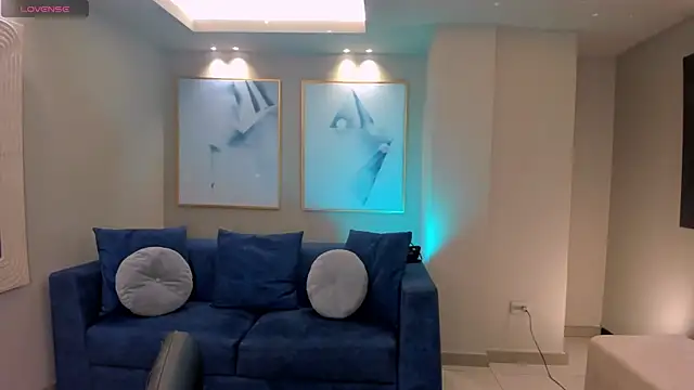 Snapshot of SavannahStorm chatting on 02.17.26 SavannahStorm online show from 02.17.26