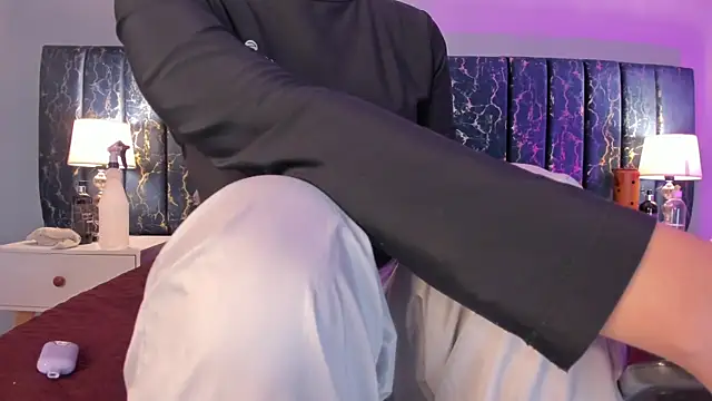 Sophia Lemos online show from 11.26.25