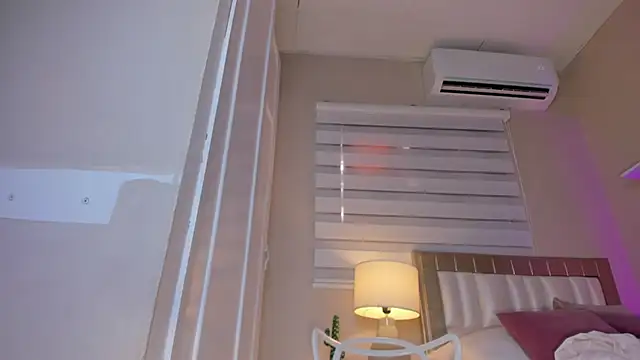 zoe sky  online show from 02.07.25