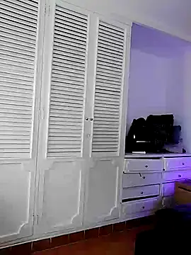 Adel Nesbiit online show from 03.12.26