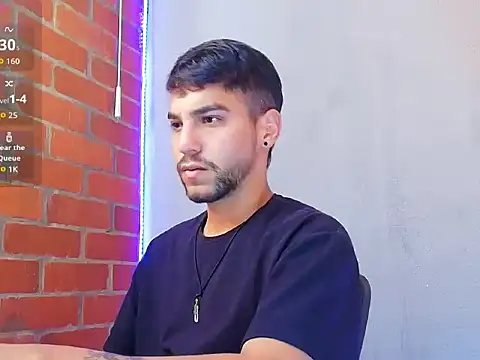 Snapshot of Leandro_valenzuela chatting on 10.28.25 Leandro valenzuela online show from 10.28.25