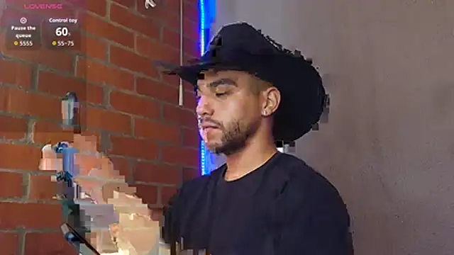 Snapshot of Leandro_valenzuela chatting on 02.26.26 Leandro valenzuela online show from 02.26.26