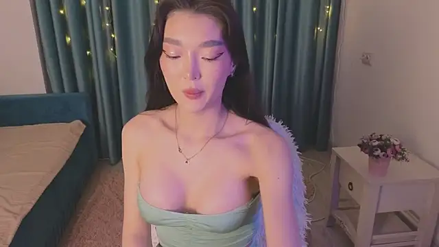 Snapshot of AudreyMell chatting on 01.31.25 AudreyMell online show from 01.31.25