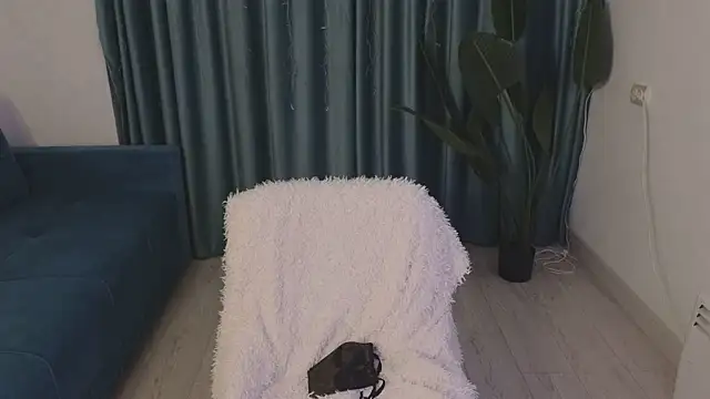 Snapshot of AudreyMell chatting on 03.12.25 AudreyMell online show from 03.12.25