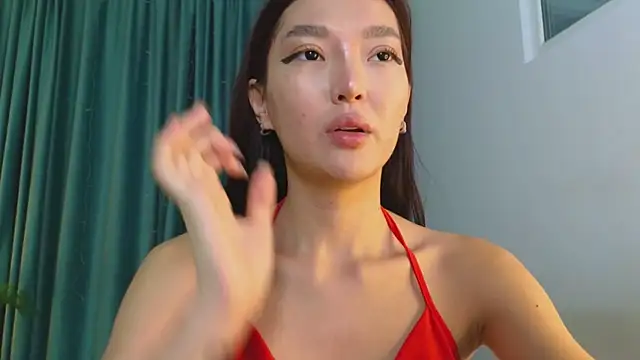 Snapshot of AudreyMell chatting on 11.06.25 AudreyMell online show from 11.06.25