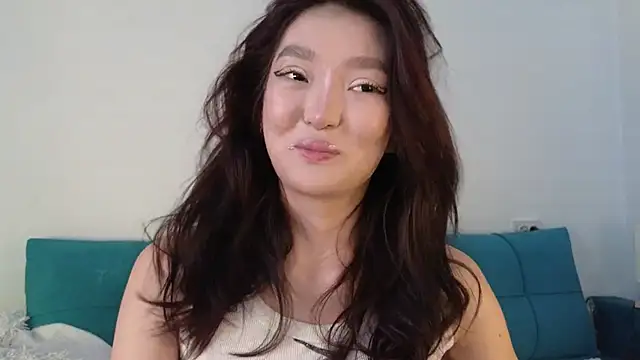 Snapshot of AudreyMell chatting on 11.15.25 AudreyMell online show from 11.15.25