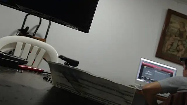 Snapshot of Jhonatan_Morales_S chatting on 03.13.25 Jhonatan Morales S online show from 03.13.25