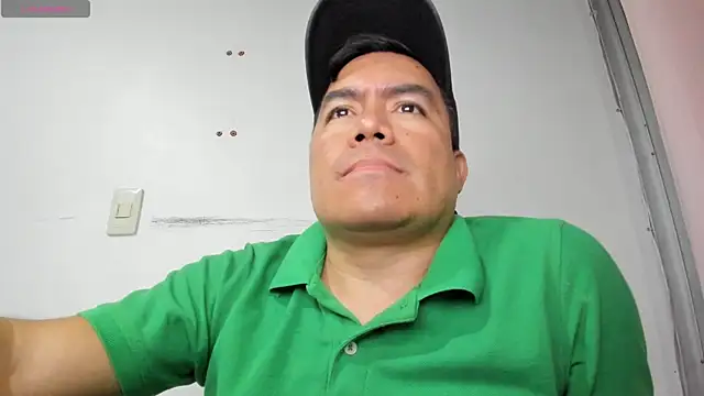 Snapshot of Jhonatan_Morales_S chatting on 04.19.26 Jhonatan Morales S online show from 04.19.26