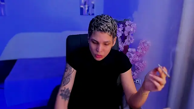 Charlee pink online show from 11.27.25