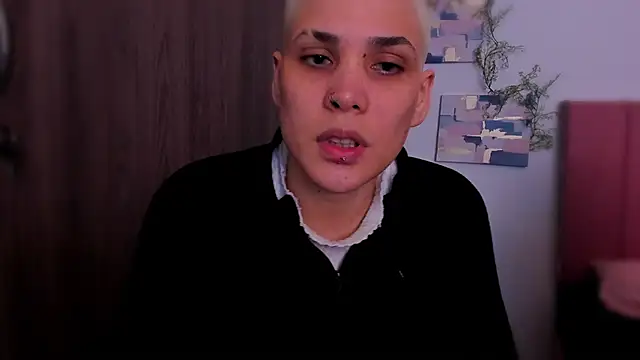 Charlee pink online show from 02.03.26