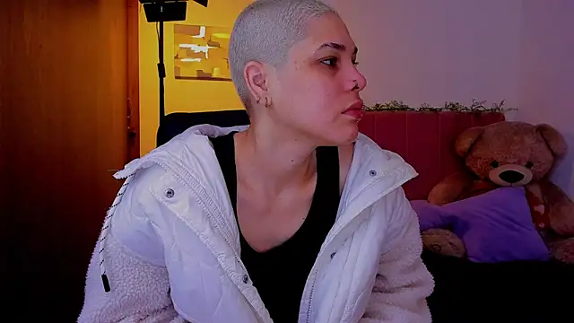 Charlee pink online show from 04.05.26