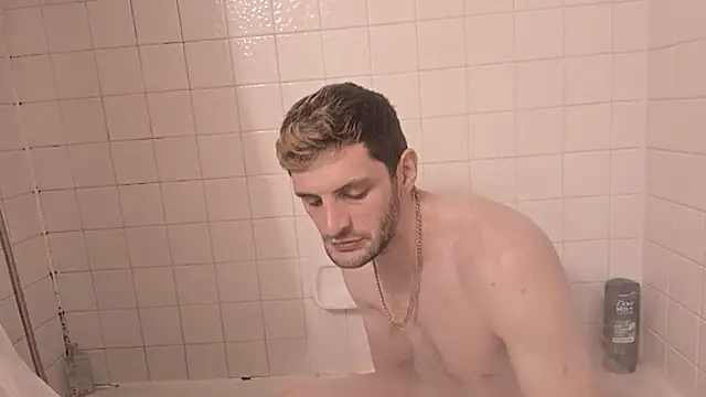 Snapshot of ChillzPnp chatting on 11.01.25 ChillzPnp online show from 11.01.25