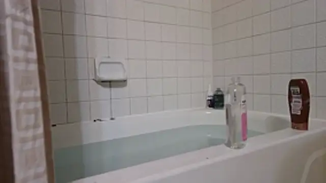 Snapshot of ChillzPnp chatting on 12.14.25 ChillzPnp online show from 12.14.25