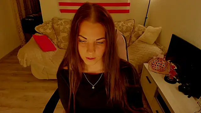 Snapshot of masha19981 chatting on 11.19.25 masha19981 online show from 11.19.25