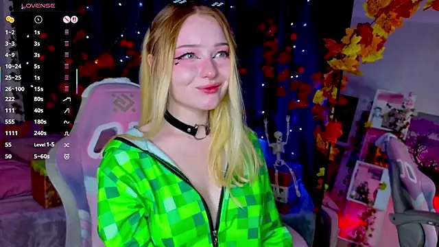 ElswythCovil online show from 10.29.25