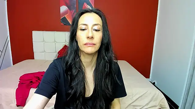 Abrillee1 online show from 01.24.25