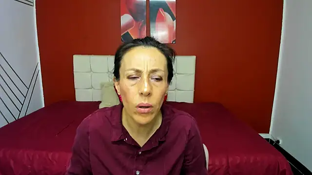 Abrillee1 online show from 01.30.25