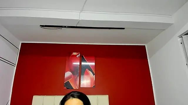 Abrillee1 online show from 02.21.25