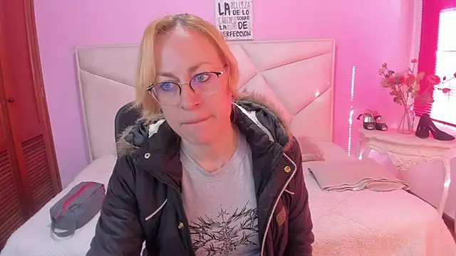 Snapshot of SammySanders chatting on 02.27.26 SammySanders online show from 02.27.26