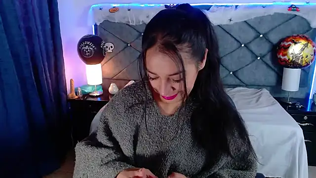 Snapshot of Julietacollins06 chatting on 10.08.25 Julietacollins06 online show from 10.08.25