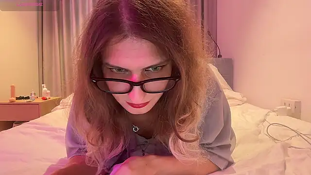 Alice Pinkhead online show from 03.03.26