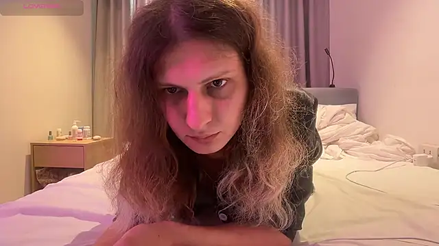 Alice Pinkhead online show from 04.07.26