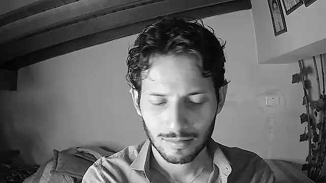 Nicholasrodrii online show from 06.15.26