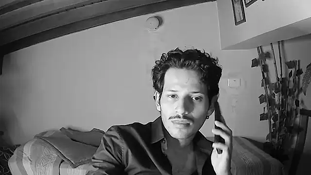 Nicholasrodrii online show from 06.18.26