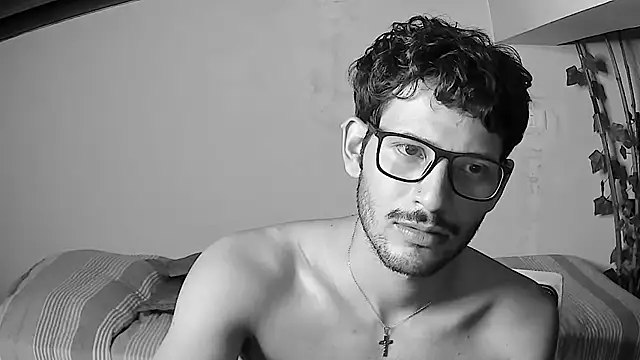 Nicholasrodrii online show from 06.25.26