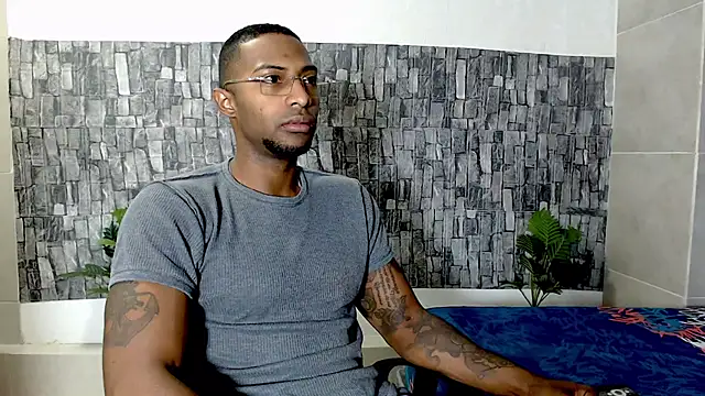 Snapshot of Joseephjackson chatting on 03.08.25 Joseephjackson online show from 03.08.25