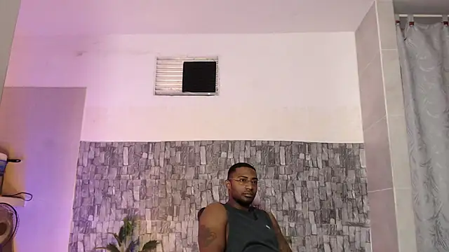 Snapshot of Joseephjackson chatting on 11.10.25 Joseephjackson online show from 11.10.25