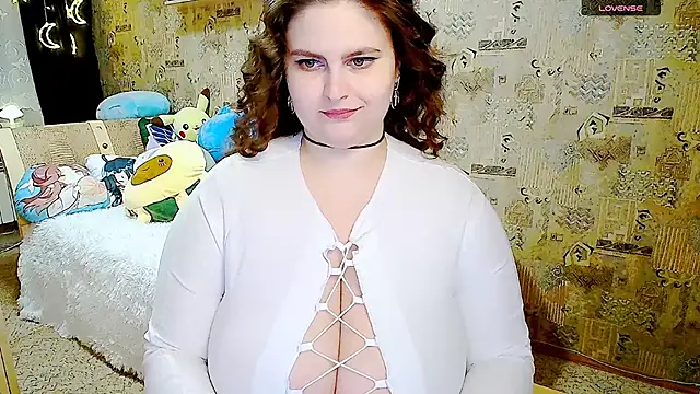 Snapshot of WhisperInTheDarkk chatting on 03.22.25 WhisperInTheDarkk online show from 03.22.25