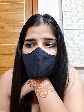 Snapshot of aaliya_bhattt chatting on 10.13.25 aaliya bhattt online show from 10.13.25