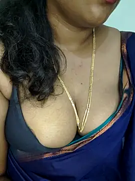 Snapshot of Sexy_Ammu_Telugu chatting on 02.22.25 Sexy Ammu Telugu online show from 02.22.25