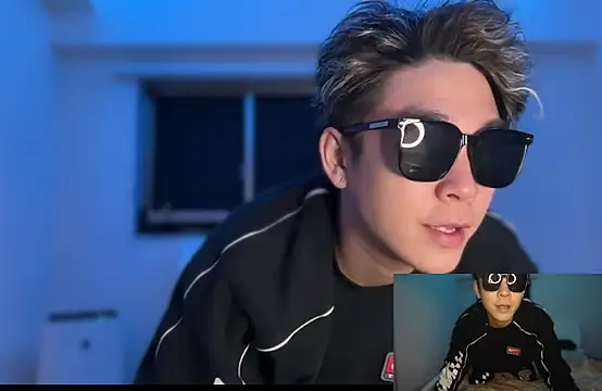 Snapshot of guerrilla_gansya722 chatting on 02.10.25 guerrilla gansya722 online show from 02.10.25