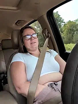 Snapshot of MrandMrsPooks chatting on 09.15.25 MrandMrsPooks online show from 09.15.25