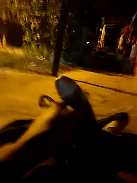 Snapshot of BeetledFlouter12 chatting on 09.26.25 BeetledFlouter12 online show from 09.26.25