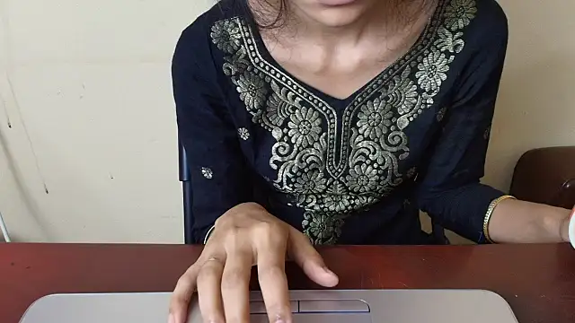 Srabontii online show from 11.24.25