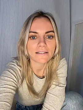 Snapshot of Milla__one chatting on 01.10.26 Milla one online show from 01.10.26