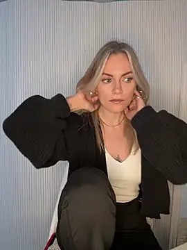 Snapshot of Milla__one chatting on 02.10.26 Milla one online show from 02.10.26