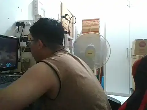 Snapshot of shyboymasturbation chatting on 01.15.25 shyboymasturbation online show from 01.15.25